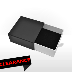 Two piece cardboard drawer pendant or earring box
