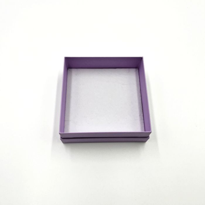 Medium Lilac Cardboard Gift Box Stockpak